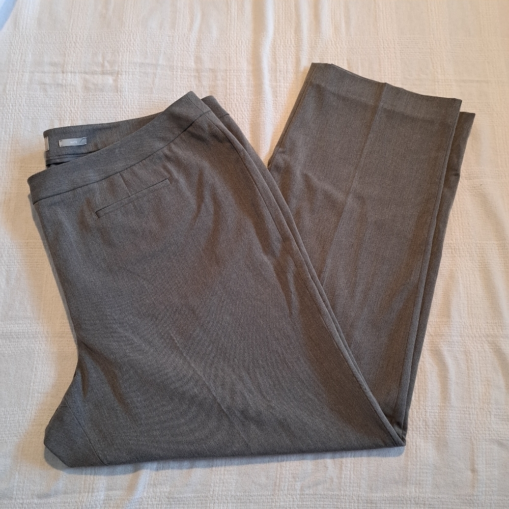 Liz Claiborne women's size 20W gray Audra dress pants, New tags pulled off